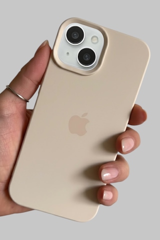 Iphone 15 Uyumlu Kılıf Logolu Lansman Soft Yumuşak Içi Kadife Silikon Kapak Bej