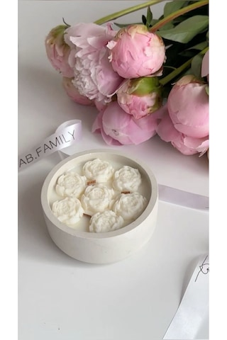 Ahşap Fitilli Şakayık Modeli Kokulu Mum Dekoratif Kase Beton Kapaklı Beyaz