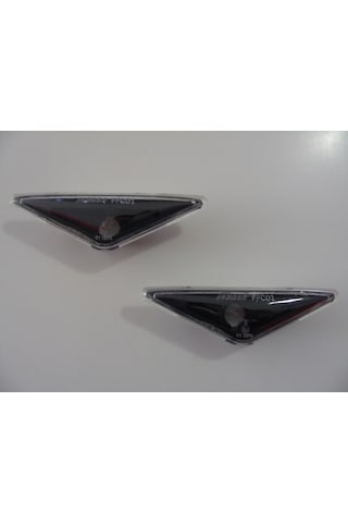 Ford Focus 1 2001-2002-2003 Çamurluk Sinyali Siyah Junyan Marka