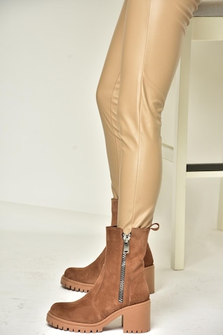 Fox Shoes T654095802 Taba Hakiki Süet Kalın Topuklu Kadın Bot Taba-Süet Taba