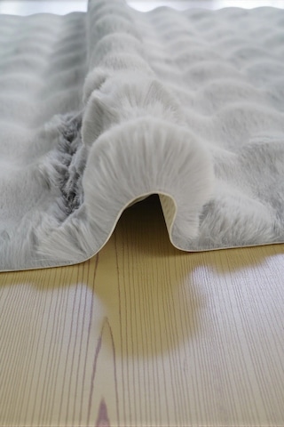 Prizma Bubble Peluş Pos Halı Kaymaz Latex Taban En 75 Gri