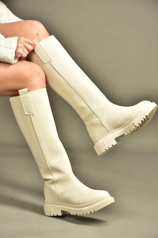 Fox Shoes V973555509 Bej Düz Tabanlı Kadın Binici Çizmesi Bej