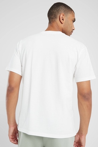 Nike Sportswear Max90 Pocket Tech Loose Fit Tee Erkek Bol Kesim Cepli Pamuklu Tişört Beyaz Beyaz