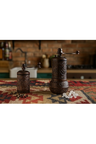 Motifli Baharat Değirmeni Bakır Renk 2 Li Set Top Küpe Hediyeli