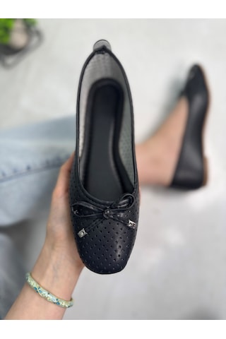 Günlük Kadın Delikli Babet Fiyonklu Metal Detaylı Yumuşak Dikiş Taban Hafif Rahat Ayakkabı 114 Siyah