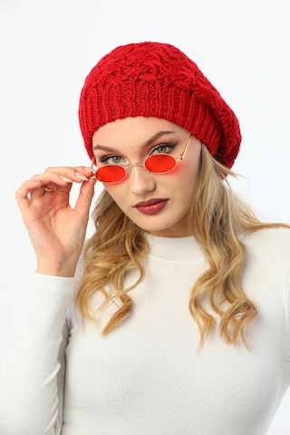 Çift Kat Kırmızı Kadın Ressam Bere Kırmızı