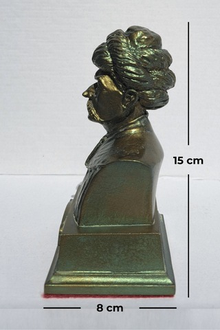 Yavuz Sultan Selim Büstü
