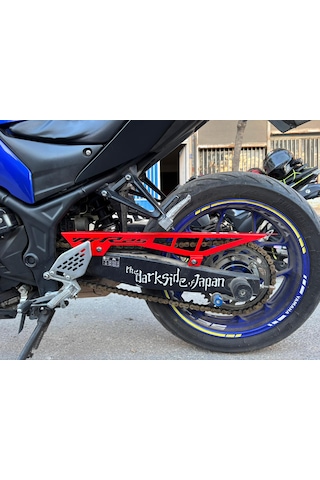 Yamaha R-25 Zincir Koruması Kırmızı