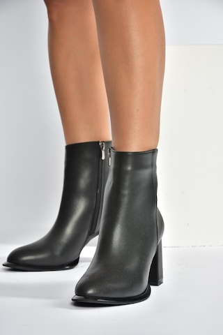 Fox Shoes V590166309 Siyah Kalın Topuklu Klasik Kadın Bot Siyah-Suni Deri
