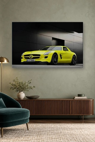 Fida Siyah Duvar Önünde Neon Sarı Mercedes Sls Canvas Tablo