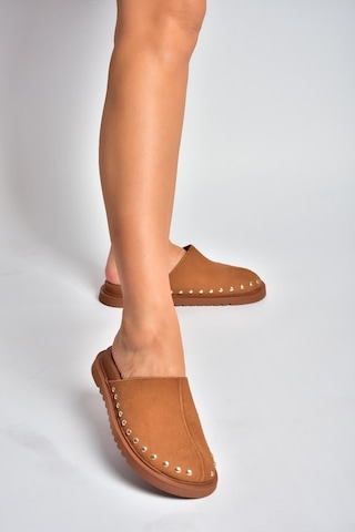 Fox Shoes Y918132902 Taba Süet Önü Kapalı Sabo Terlik