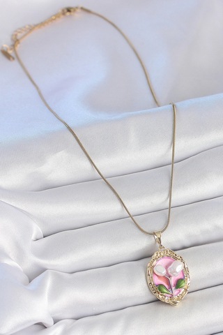 Dodes Dodes 316l Çelik Gold Renk Zincir Pembe Mineli İncili Çiçek İşlemeli Portre Model Kadın Kolye Çok renkli
