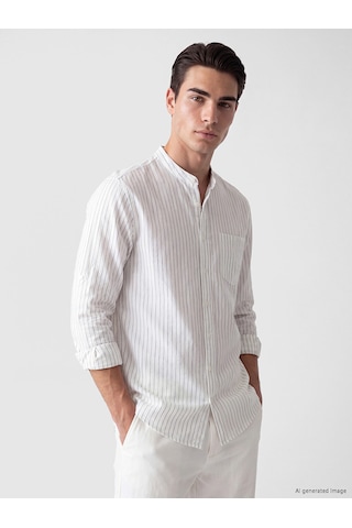 Lcwaıkıkı Classic Beyaz Regular Fit Hakim Yaka Çizgili Poplin Erkek Gömlek