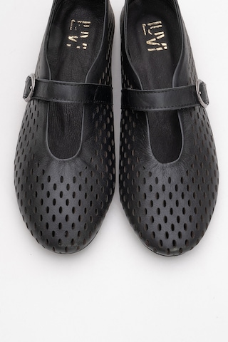 Luvishoes Luvi Shoes Arian Siyah Cilt Hakiki Deri Delikli Kadın Babet Ayakkabı Siyah Cilt