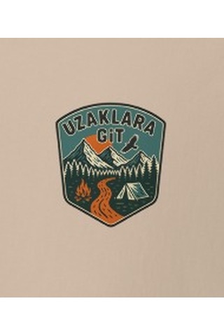Wildstyle Uzaklara Git Renkli Vintage Dağ Doğa Macera Rozet Baskılı Unisex Bisiklet Yaka Pamuklu Tişört Camel