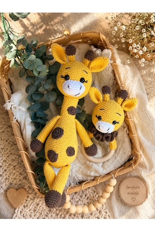 Amigurumi Zürafa Uyku Arkadaşı Ve Diş Kaşıyıcı Seti - El Örgüsü Organik Cotton İplik Amigurumi Zürafa Uyku Arkadaşı Ve Diş Kaşıyıcı Seti - El Örgüsü Organik Cotton İplik