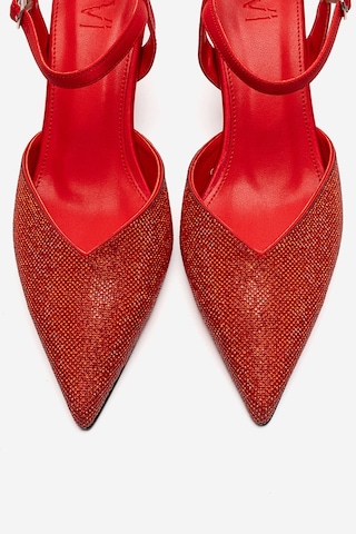 Luvishoes Nıvora Kırmızı Saten Taşlı Kadın İnce Topuklu Abiye Ayakkabı