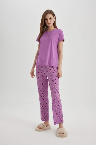 DeFacto Regular Fit Bisiklet Yaka Kısa Kollu Casual Pijama Üstü-Fall in Love Z5331AZ24SPPR489
