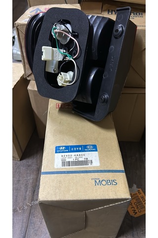 Hyundaı Starex Sağ Dış Arka Stop Lambası 2001-2005 Mobis 92402-4a500/600