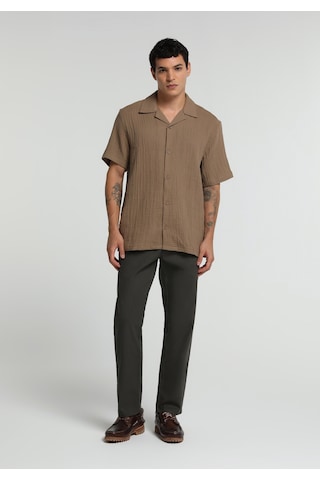 Colin's Colins Relaxed Fit Apaj Yaka Düz Erkek Kahverengi Kısa Kol Gömlek Cl1080096 Q1.v1 Brw