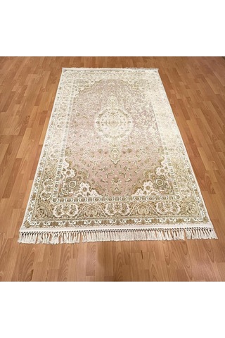 Sultan Bahçesi Motifli 160 X 230 Yün Halı Çok Renkli