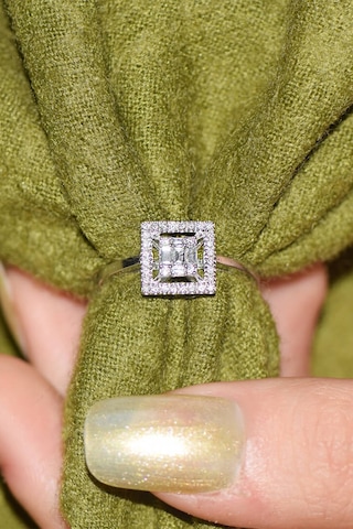 0.35 Ct .Baget Pırlanta Kare Tektaş Yüzük Modern Tasarım