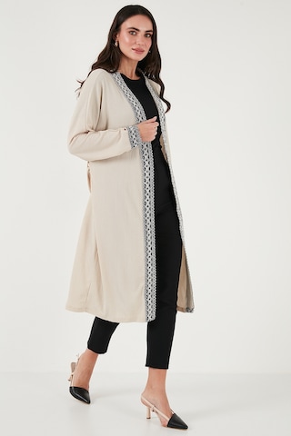 Lela Modest Regular Fit Bağlamalı Nakışlı Tesettür Uzun Kimono Bayan Hırka 5866173 Taş