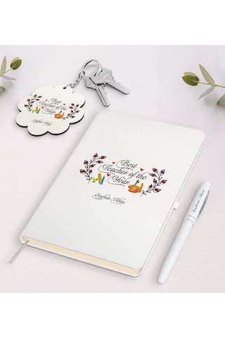 Kişiye Özel Yılın En İyi Öğretmeni Beyaz Defter Kalem Ve Anahtarl N11.3907