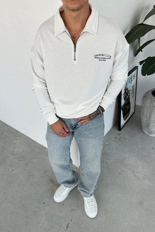Beyaz Ow Nakış Yarım Fermuarlı Sweatshirt Beyaz