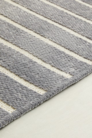 Ocean Home Textile Gri Renk Çizgi Desenli Şönil Halı Kilim 80 X 150 Cm