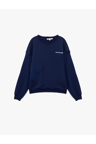Koton Şardonlu Uzun Kollu Rahat Kesim Bisiklet Yaka Yıldız Dikiş Detaylı Baskılı Sweatshirt Lacivert 6wal10146ık Lacivert