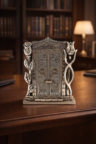 Taş İşlemeli Gümüş Biblo Allah & Muhammed S.a.v Kâbe Kapısı Taşlı Figürlü Masa Üstü Biblo 25 Cm Gri