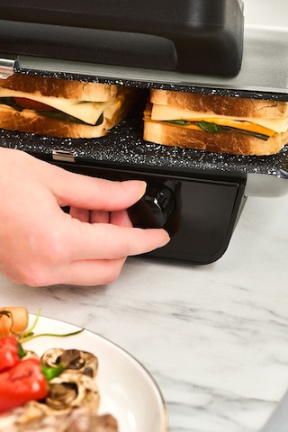 Karaca Crust Grill Toast 1800 W Izgara Ve Tost Makinesi