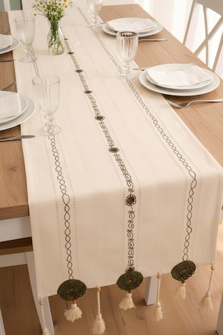 Yeşil Nakışlı Dantelli Runner 50x130 Cm Krem