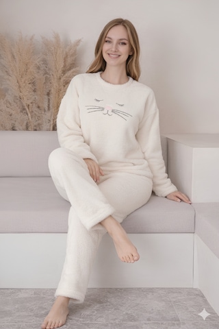 Charme Noveya Kedi Figürlü Ekru Kışlık Peluş Pijama Takımı Yumuşak Dokulu Kadın Ev Giyimi Ekru