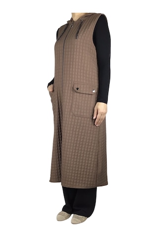 Önü Fermuarlı Kapüşonlu Üstten Cepli Kapitone Yelek Kahverengi