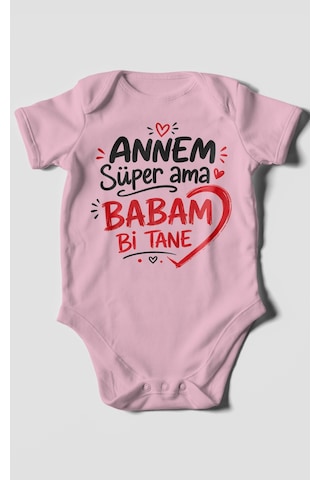 Morivokids Annem Süper Ama Babam Bi Tane Kısa Kollu Bebek Body %100 Pamuk Koyu Pembe