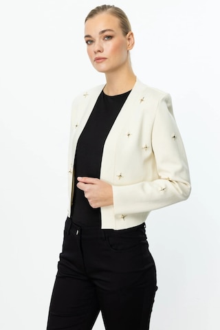 On Fashion Kadın Zımbalı Krem Hırka 59901 Krem