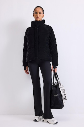 Defacto Regular Fit Dik Yaka Şişme Suni Deri Mont H1663ax26aubk81 Siyah-bk81