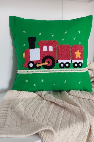 Tren Nakışlı Dantelli Dekoratif Kırlent Kılıfı - Punch İşlemeli Çocuk Odası Dekoru - 43x43 Cm Yesıl Yeşil