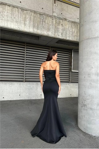 Khi-zai Kadın Şık Model Esnek Likralı Kumaş Straplez Maxi Abiye Elbise Siyah