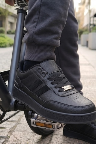 In Step Black Legend Series: Siyah Unısex Çocuk Spor Ayakkabı