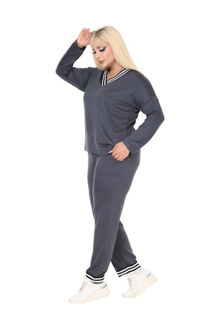 Melsay Butik Antrasit V Yaka Yakası Şerit Detaylı Eşofman Takımı Antrasit