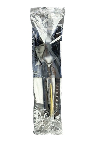 Kullan At Yemek Seti 7'li Çatal , Bıçak , Kaşık , Kürdan , Peçete , Islak Mendil , Tuz 50 Adet Siyah