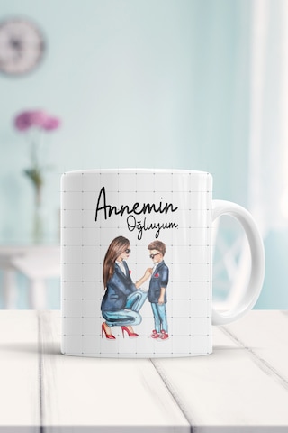 Annemin Oğluyum Baskılı Kupa Bardak Beyaz