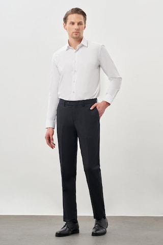 İmza Koyu Lacivert Düz Bez Ayağı Esnek Yan Cep Slim Fit Classic Pantolon 1003245207 200 Koyu Lacivert