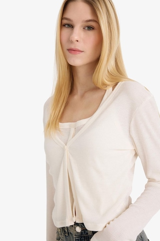 Defacto Coool Halter Yaka Fitilli Kaşkorse Uzun Kollu Tişört G3013ax25wnwt47 Beyaz-wt47