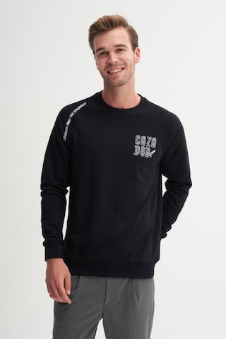 Cazador 53720 Erkek Kapşonlu Yaka Sweatshirt Siyah