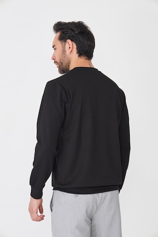 White Stone Siyah Sıfır Yaka Uzun Kollu Basic Sweatshirt