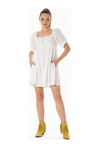 Kısa Kol Lara Kare Yaka Bağlama Detaylı Yazlık Müslin Elbise Beyaz Byz-beyaz